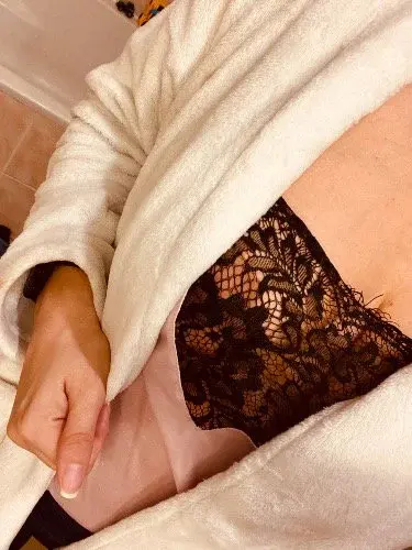 Viens découvrir mon univers en devenant mon contributeur 😘