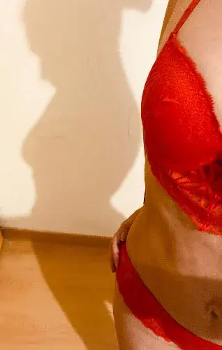 Tu aimes le rouge ? Si tu veux en voir plus … deviens mon contributeur 😋
