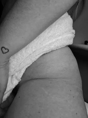 Qui ne travaille pas demain & qui a encore pleiiins de rendez-vous pendant son jour de repos: qui ne va pas pourvoir dormir, grasse mat et se reposer de la journée.. 😪🤦‍♀️😅