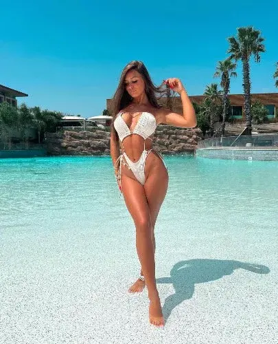 Qui veut venir se baigner avec moi ? 🙈💦