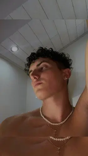 N’hésite pas à venir discuter par message privé, abonne toi 🤫😍