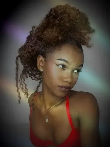 aninlyon - Photo exclusive MYM 18 | French Modèles
