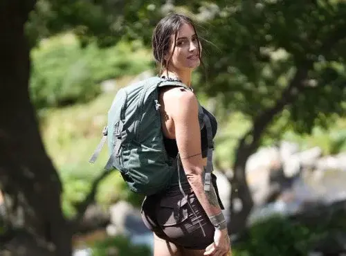 agathe — média 19 | French Modèles