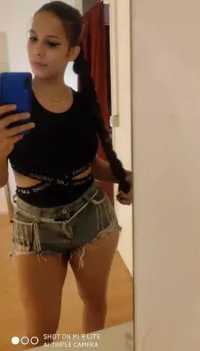 Holaaaaa 👋 ¿Que tal?¿Como va su sábado?😘