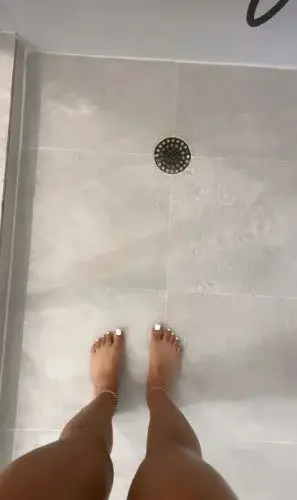 petite manucure si vous en voulais d'autre venez en priver 😜 