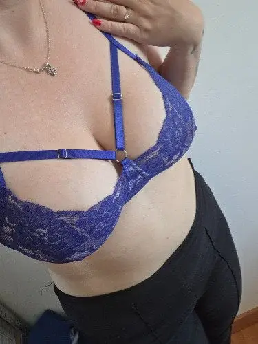 Envie de découvrir la suite ? Rejoins-moi en privé 🫣🎥 

Avec MAI26, tu as 50 % de réduction sur l'abonnement 😏
