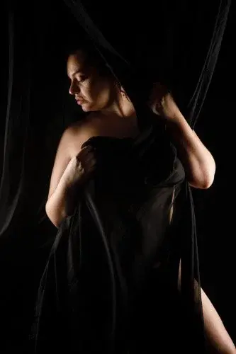 Je ne montre pas tout… mais j’en dis assez pour te faire rester. ❤️‍🔥