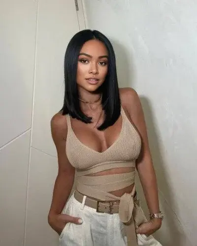 Do you like my outfit ? 🥰