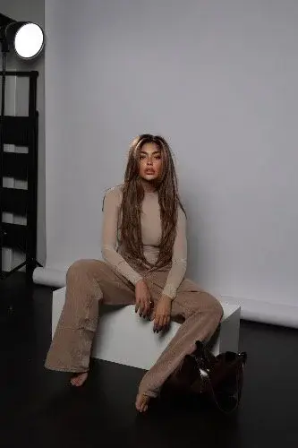 La beauté commence au moment où tu décides d'être toi-même 💕