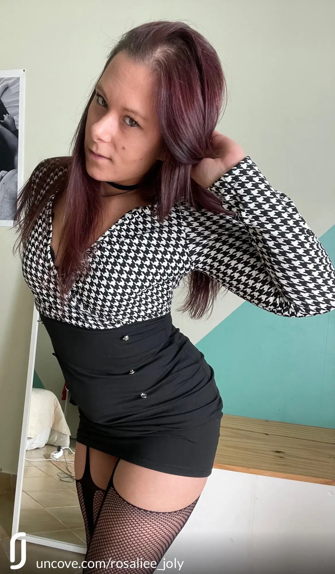 Petite robe moulante avec bas fantaisie 🤗