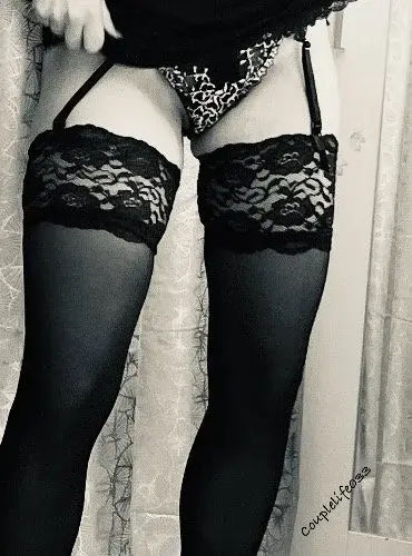 COUPLELIFE50 pour -50% sur l’abonnement 🔥🔥🔥

#lingerie #portejartelles #sexy #couple #hot 