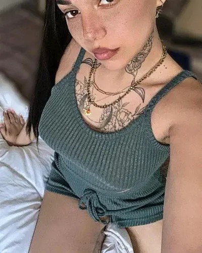 osna - Photo exclusive MYM 4 | French Modèles