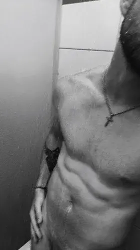 Tu viens te rafraîchir ?🥵