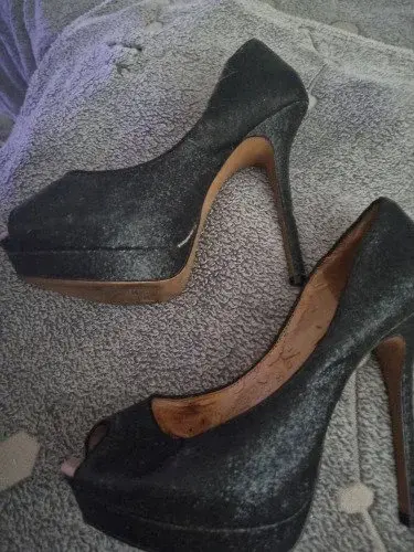 Chaussures disponibles me dm pour les conditions