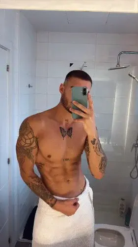 Vamos a la ducha 🍆💦
Tu vienes 😉👋🏼