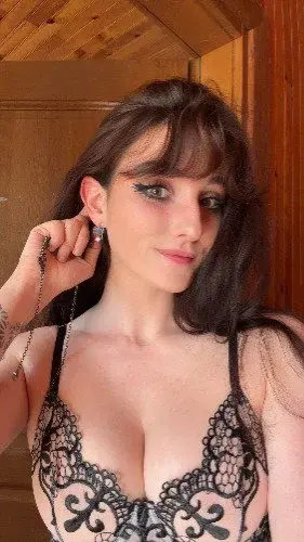 🖤