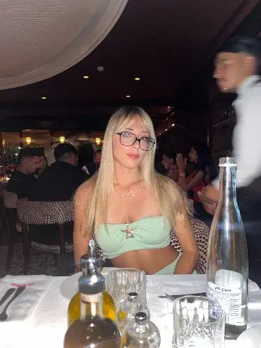 chloe_cam - Photo exclusive MYM 7 | French Modèles