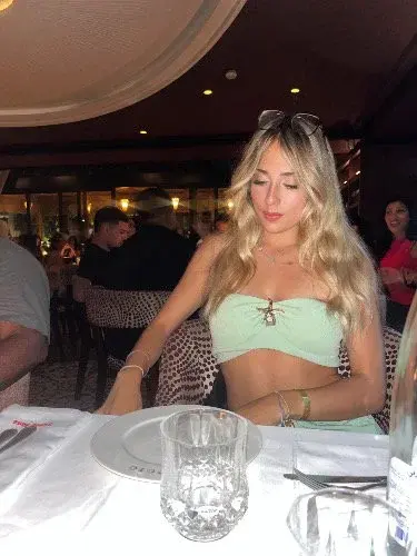 chloe_cam - Photo exclusive MYM 6 | French Modèles