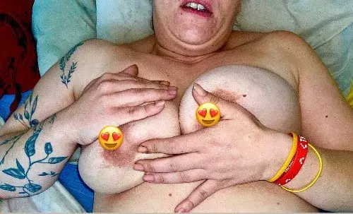 Mes gros seins pour Mr photo original en privé : 95 E