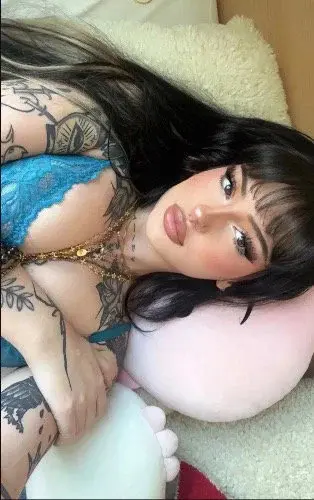 Hellooo🥰