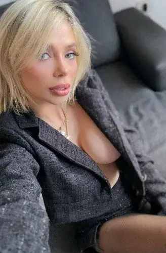 Si tu as envie d’une journée un peu plus…intéressante 🥵 Mon abonnement est gratuit 🥵