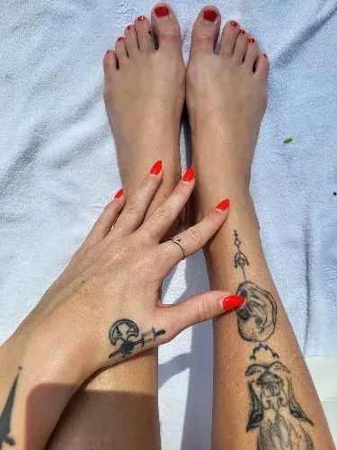 👣🤪