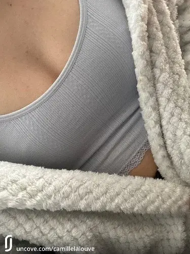 Viens rejoindre ma communauté l’abonnement et gratuit vas voir ma bio 🥰🫠