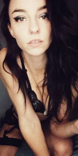 Ce n'est pas le regard qui fait trembler, mais l'intention derrière 😉