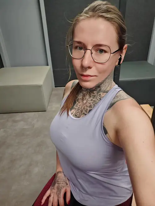 Julia-x mym media leak - photo 3 | French Modeles