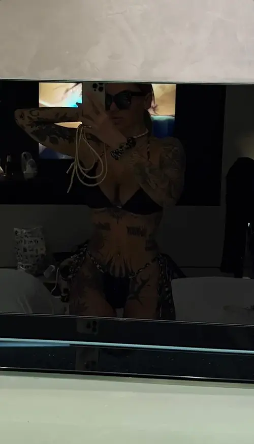 Isabelle_denise mym media leak - photo 2 | French Modeles