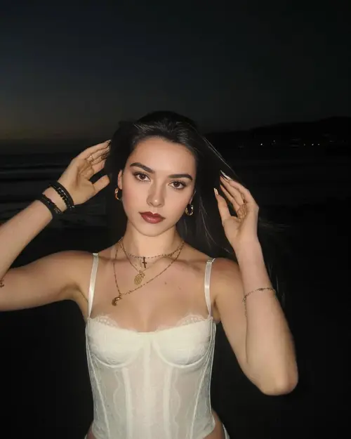 Yasmine_alx mym media leak - photo 1 | French Modeles