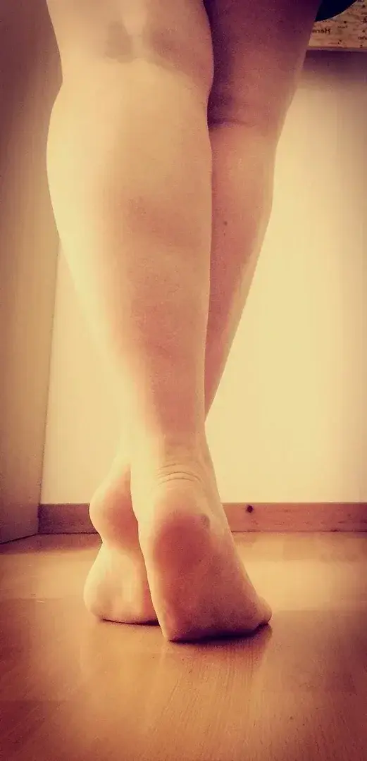 Leak & nude 1 — Lilly_feet