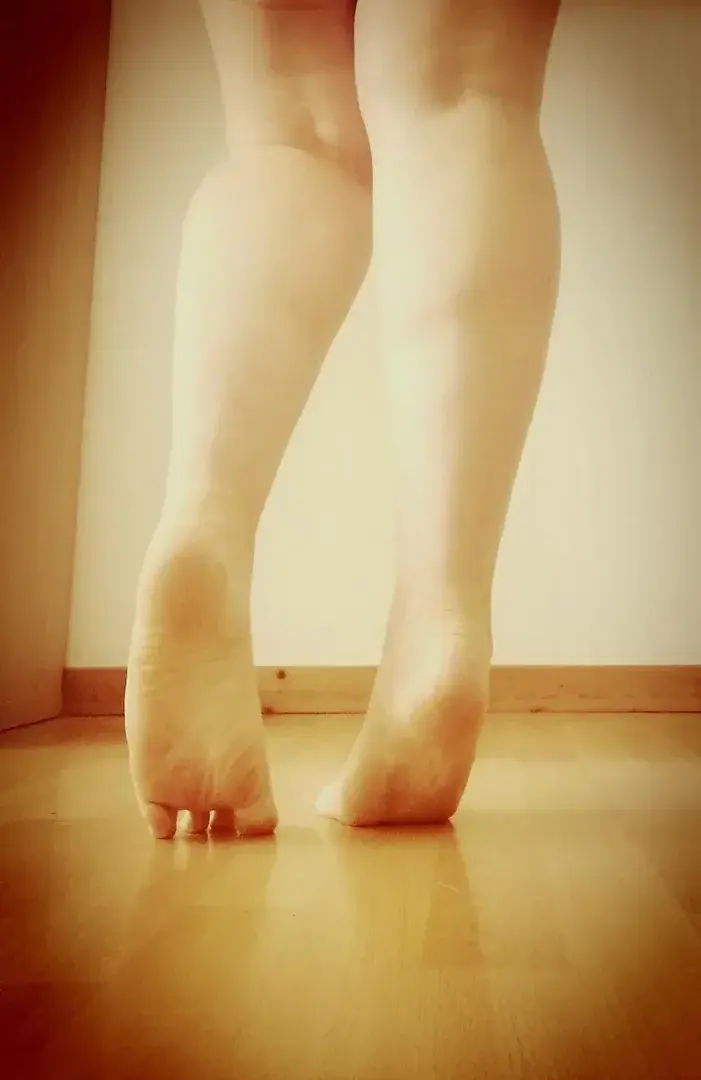 Leak & nude 2 — Lilly_feet