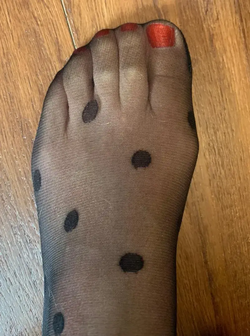 Leak & nude 3 — Feet-piedsfemme