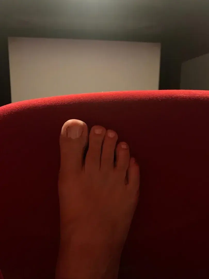 Leak & nude 5 — Feet-piedsfemme