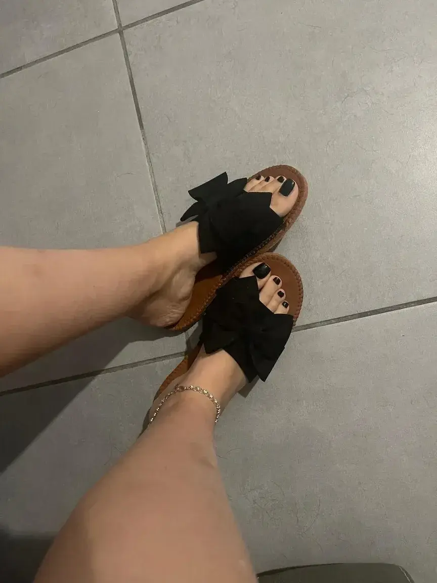 Leak & nude 1 — Feet_byl