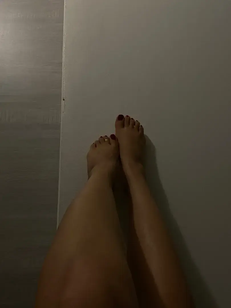 Leak & nude 4 — Tropicalfeet10