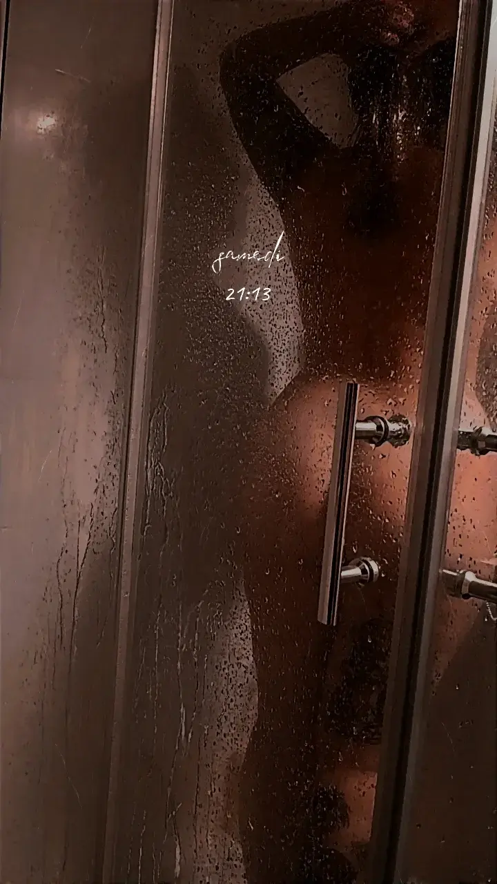 Leak & nude 11 — _antonnella_