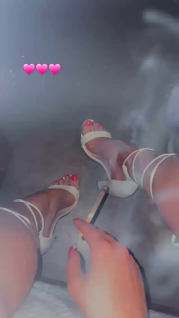 Leak & nude 1 — Soukalia