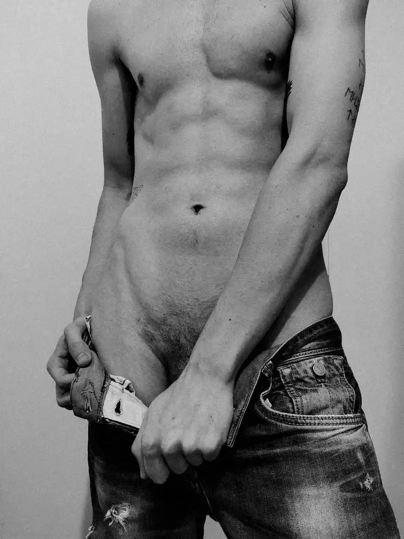 Leak & nude 1 — L_insatisfait