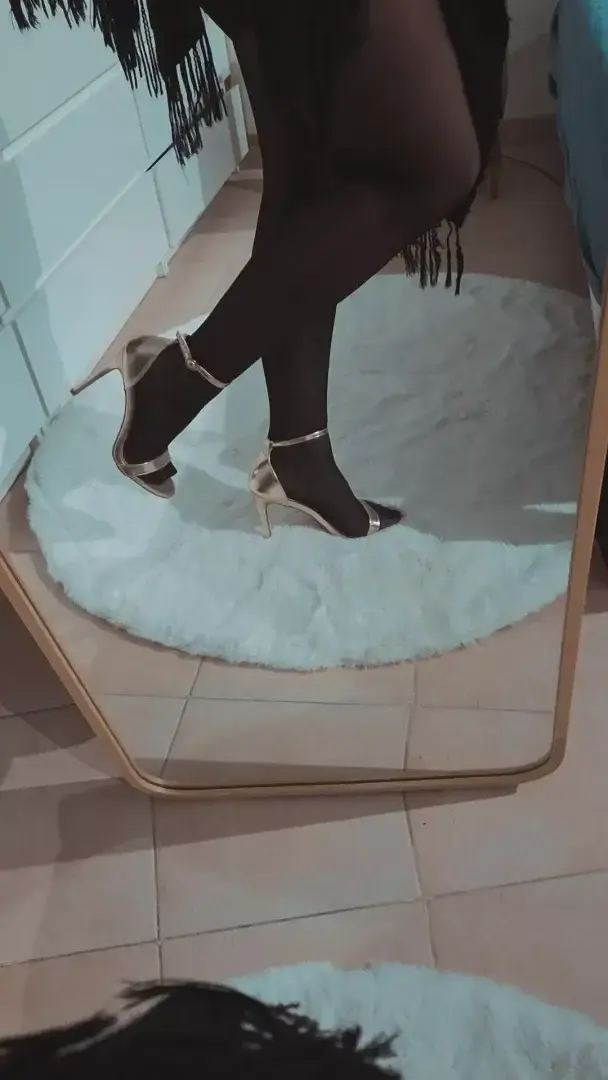Leak & nude 4 — Candytoesx