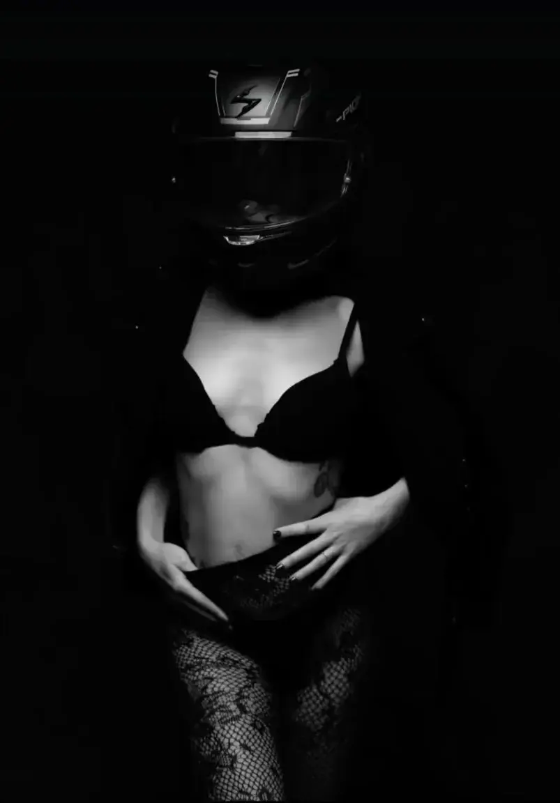 Leak & nude 1 — --livia--