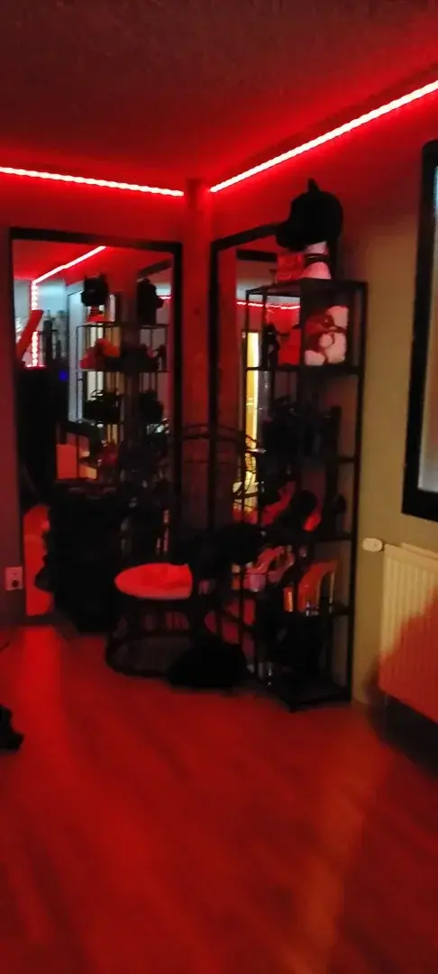 Leak & nude 16 — Maitressejuliadomina