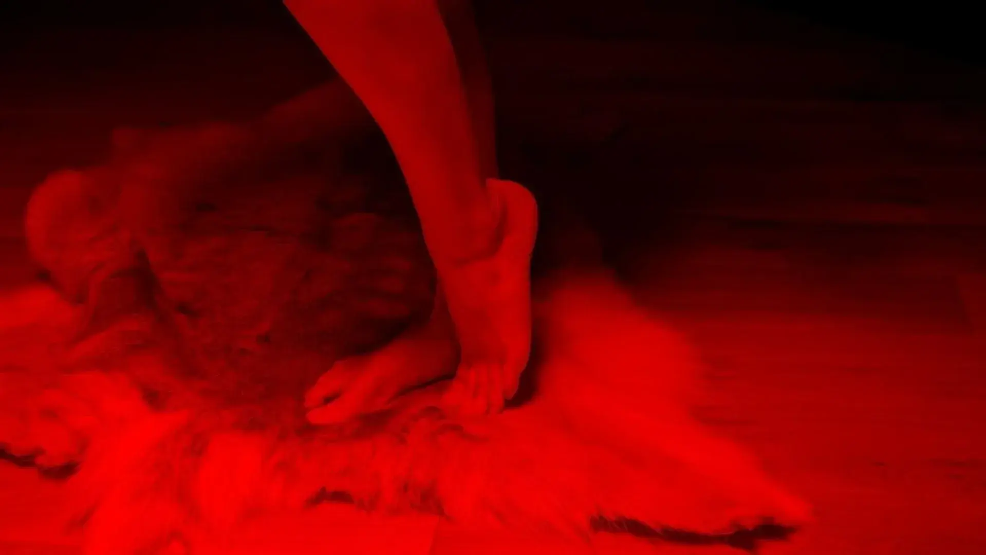 Leak & nude 1 — Handmaidsfeet