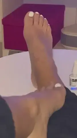 Leak & nude 2 — Thetwinsfeets