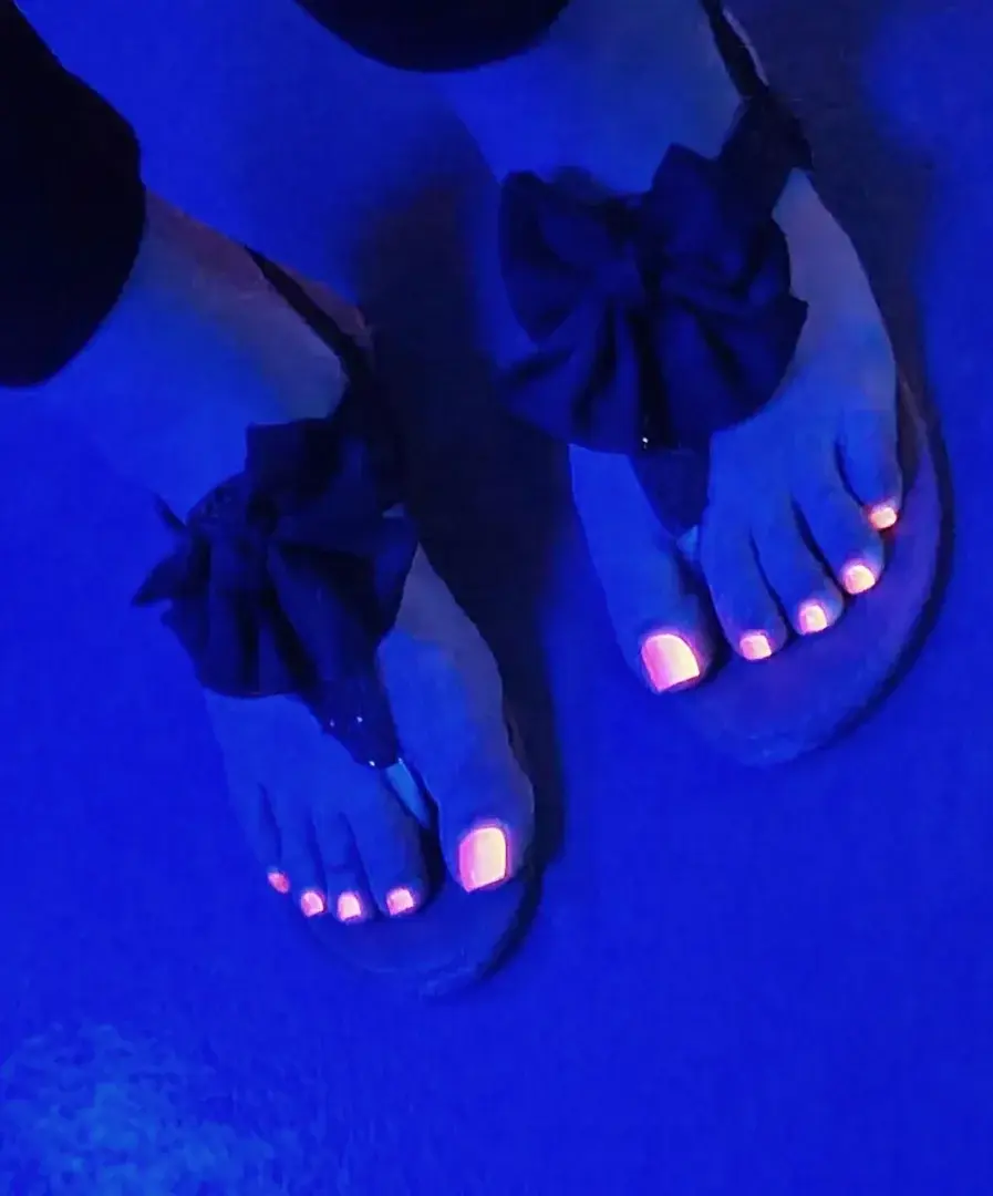 Leak & nude 6 — Lucie_reine_des_pieds