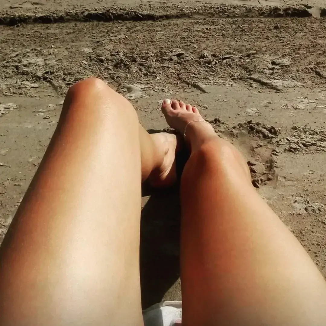 Leak & nude 2 — Sexyfeetettalons