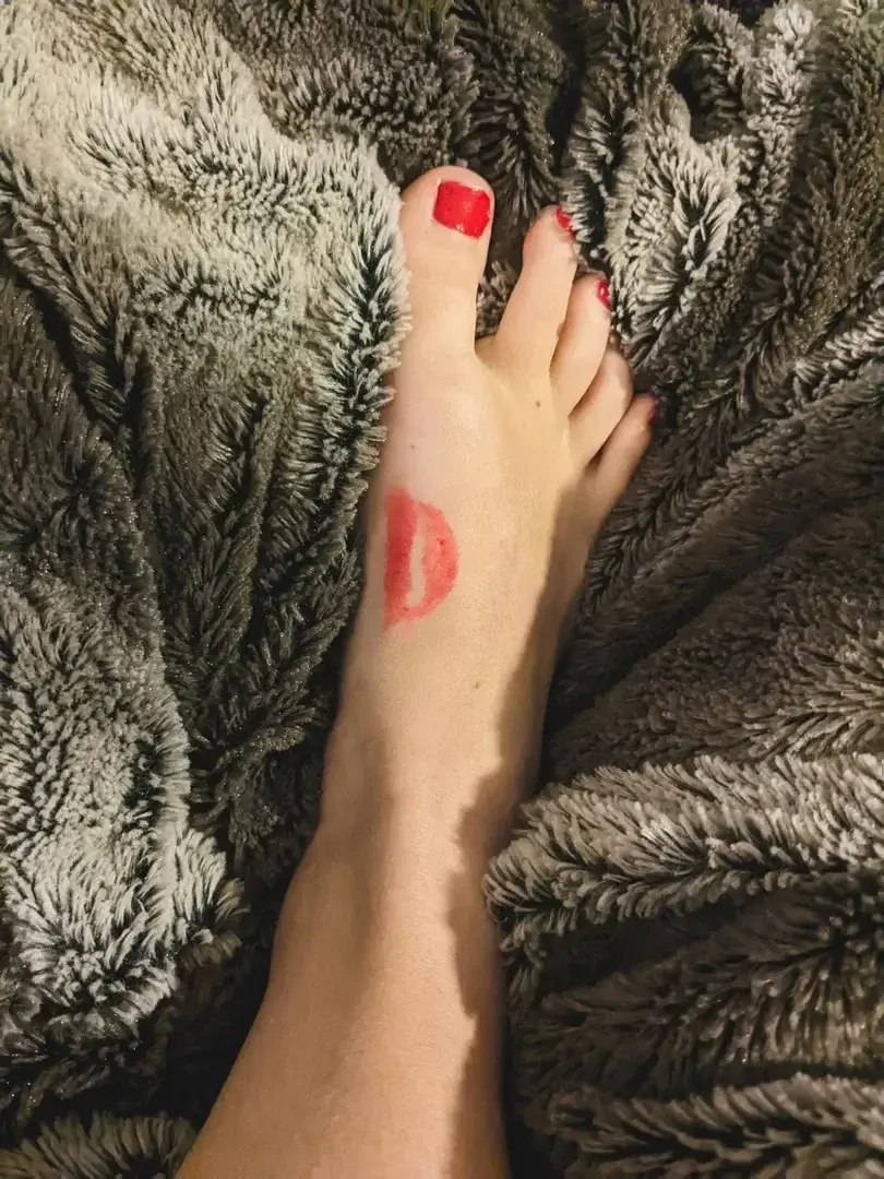 Leak & nude 2 — Me_8_my_feet