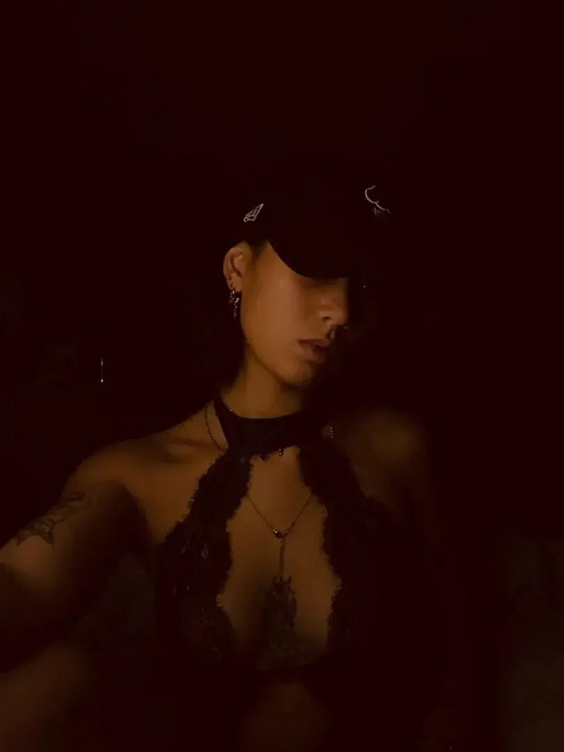 Leak & nude 8 — Time_instant