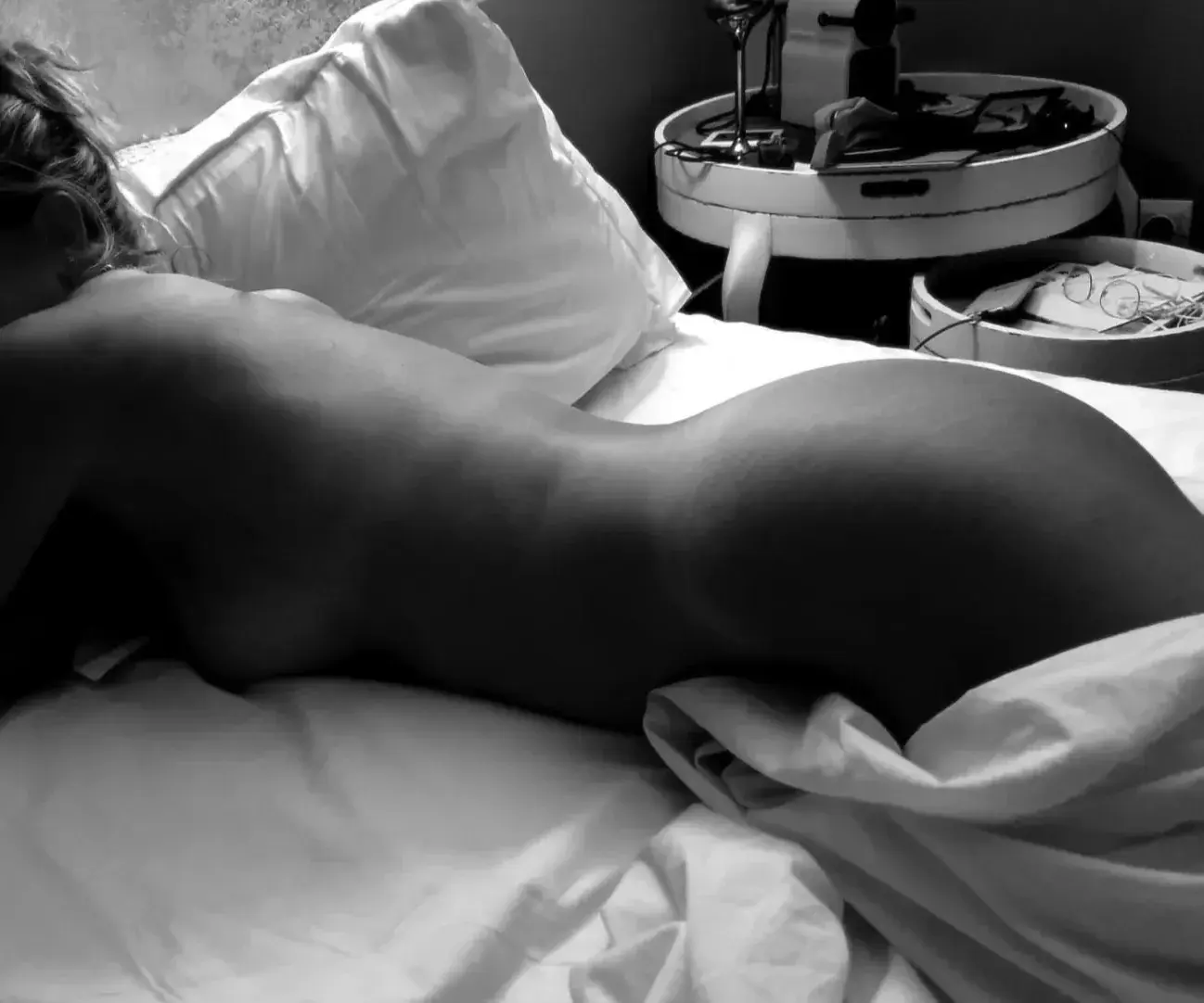 Leak & nude 4 — Ermine